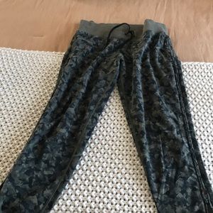 Lululemon joggers